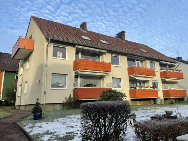 Helle 3-Zimmerwohnung mit Sonnenbalkon in bevorzugter Wohnlage von Bad Salzuflen (Obernberg)