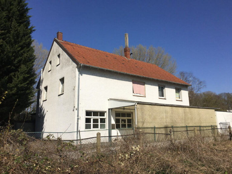 Renovierungsbedürftige 6-Zimmerwohnung in der Nähe der Herforder Innenstadt