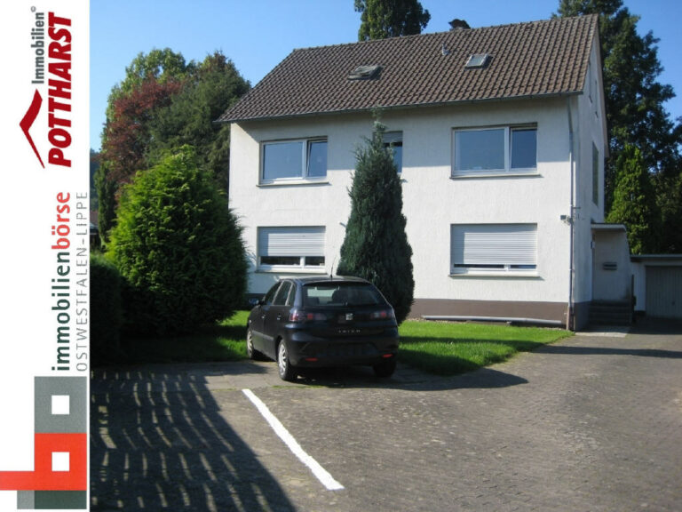 Solides 3- Familienhaus in ruhiger Lage